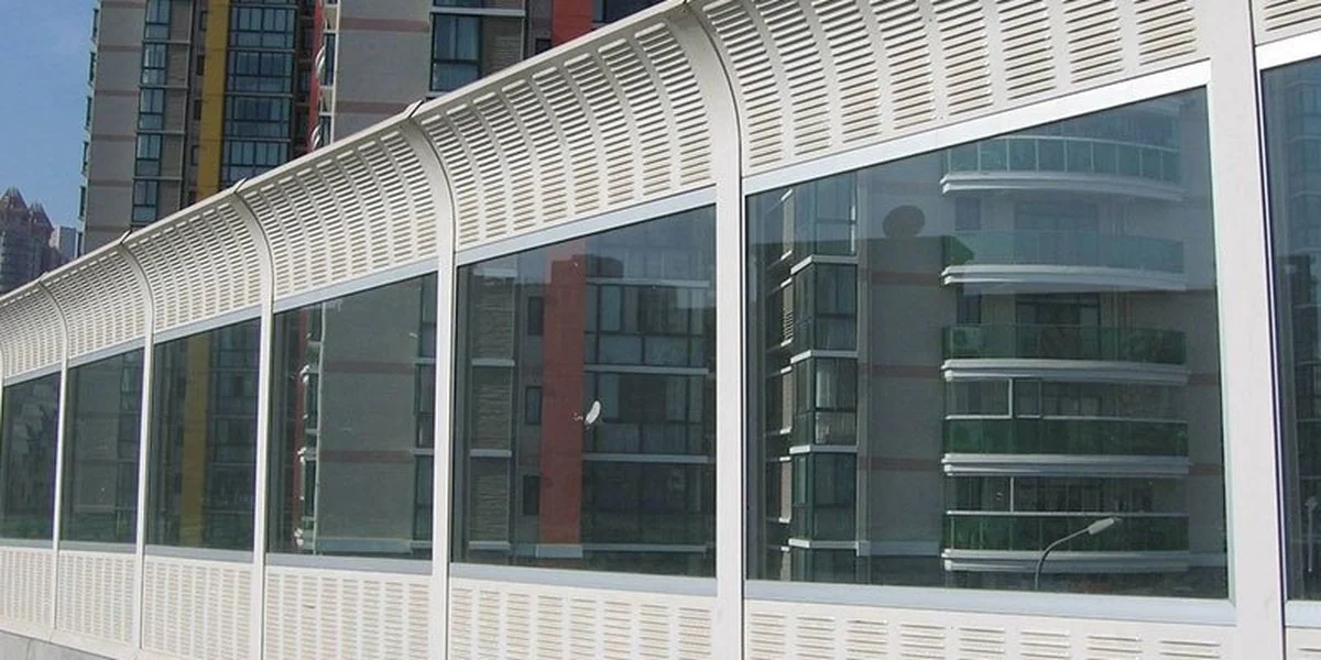 Curved Sound Barrier product detail photo showing the actual product and application